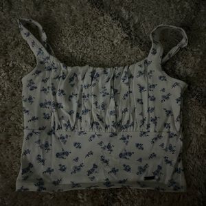 hollister white and blue crop top